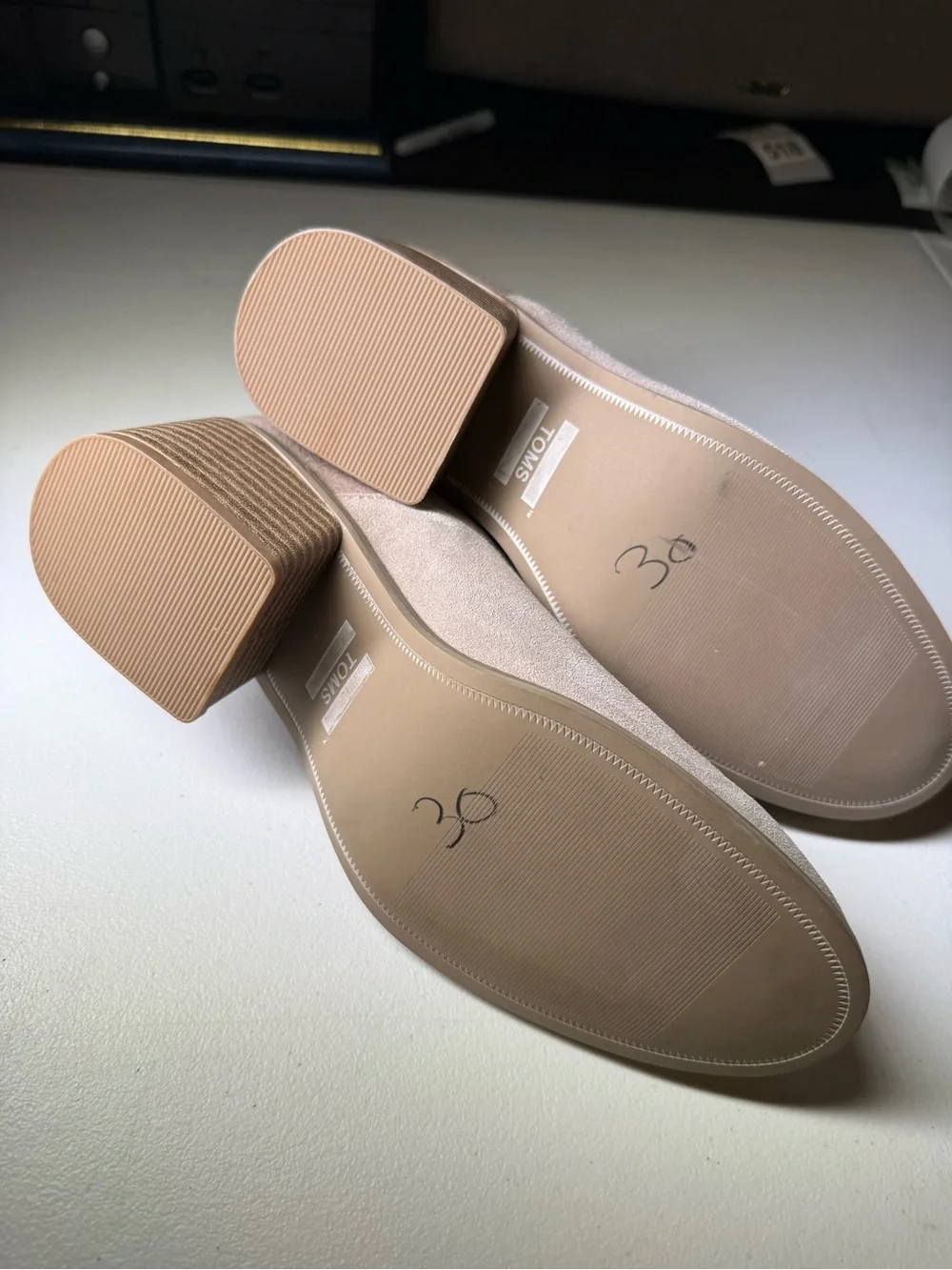 TOMS Sz 8.5 